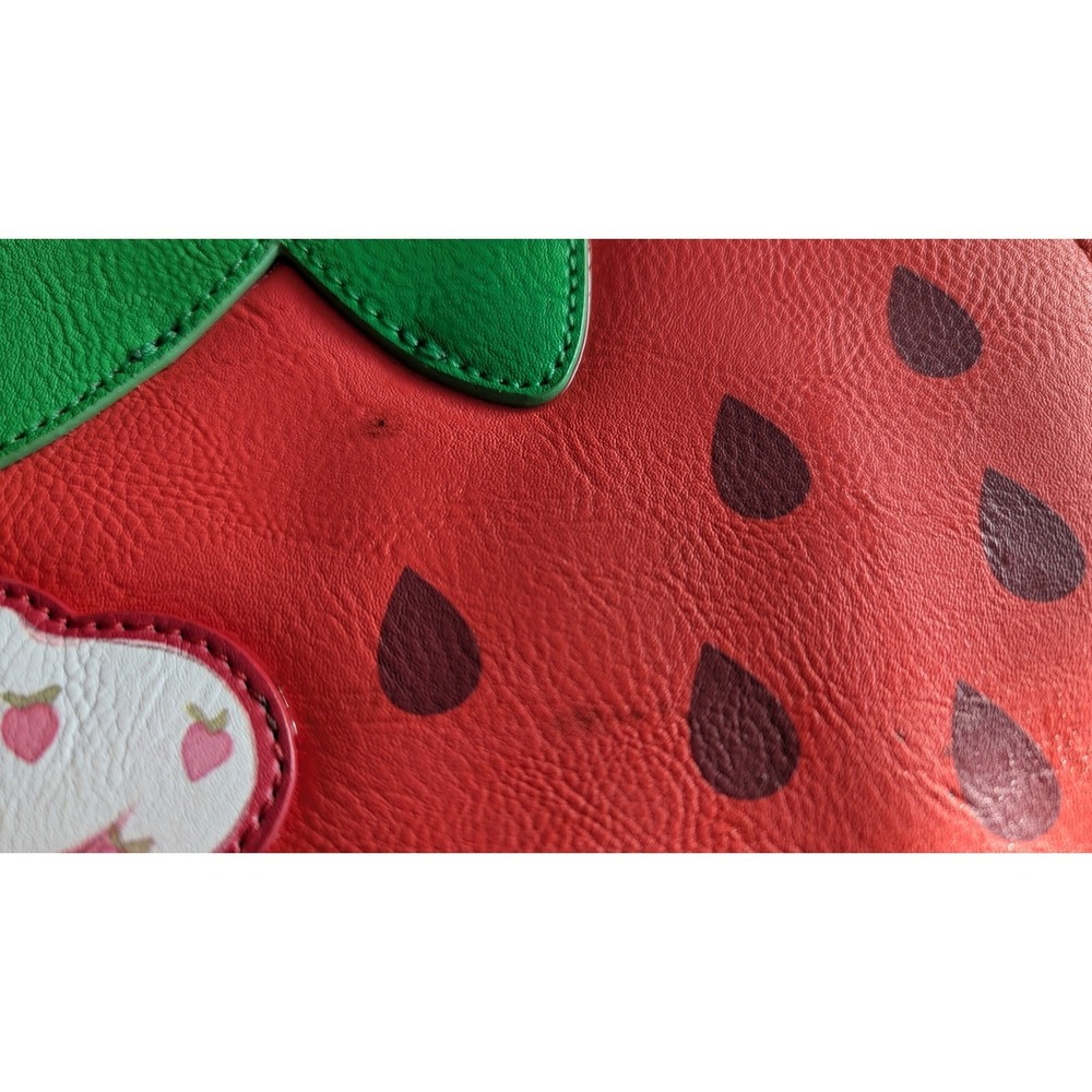 Strawberry Shortcake Fruit Shaped Crossbody Bag Red Faux Leather Novelty Purse - Picture 6 of 6